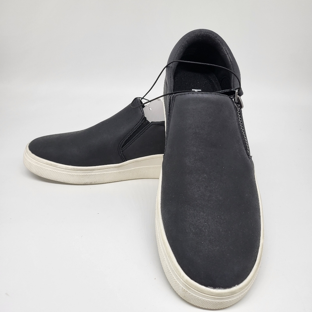 Kensie Soren Ladies Black Suede Slip On Sneakers size 6.5